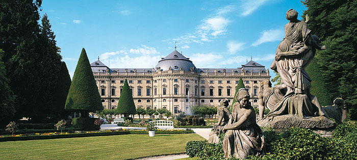 Bild: Südfassade der Residenz Würzburg