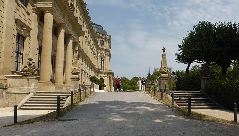 Bild: Hofgarten Würzburg, Übergang vom Süd- zum Ostgarten